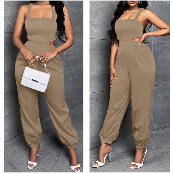 Luxe Criss Cross Cut out Pocket Jumpsuit - Picture 4 of 4